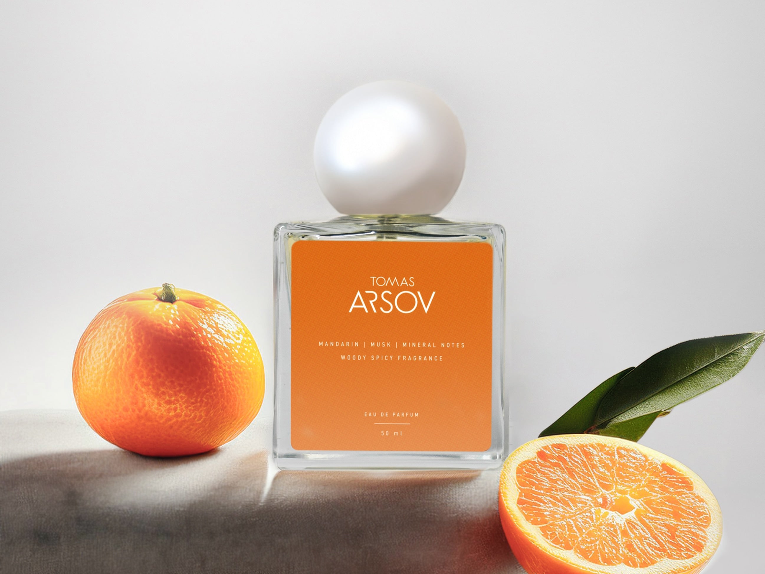 МИНЕРАЛНИ НОТКИ ОТ МАНДАРИНА И МУСКУС Парфюм