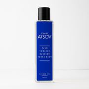 Душ гел с цвят на слива и тютюн с боб тонка