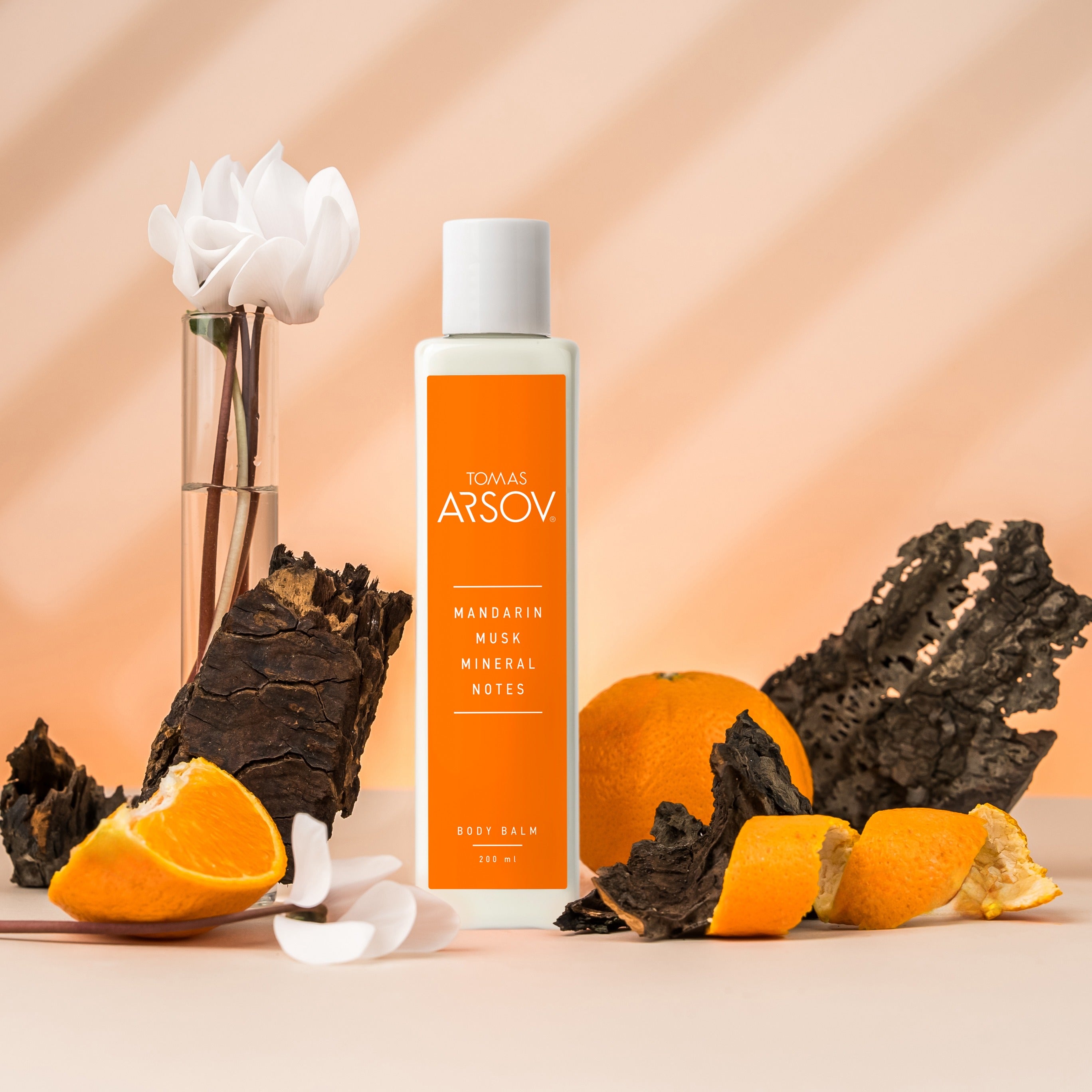 MANDARIN MUSK MINERAL NOTES Лосионът за тяло