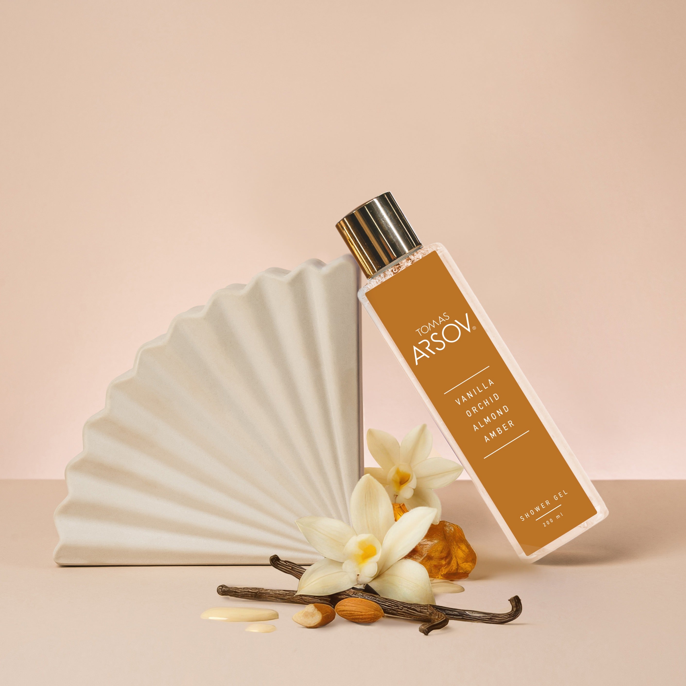 VANILLA ORCHID ALMOND AMBER Душ гелът